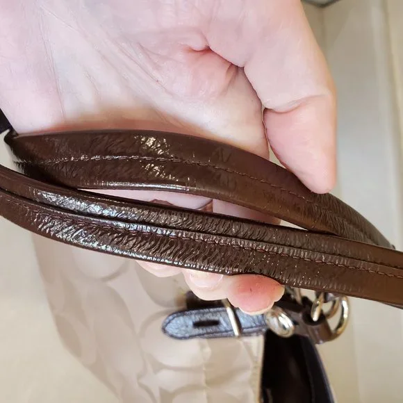 Coach Carly Khaki Signture C's Handbag Tote Bag Purse Lg - Picture 4 of 11